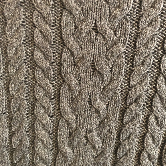 American Eagle Sweater - Picture 4 of 5